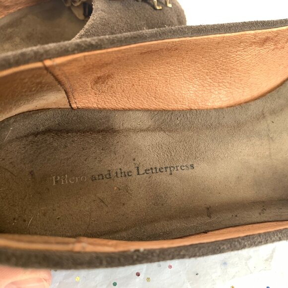Pilcro and the Letterpress Brown Suede Beetle Bee Insect Ballet Flats - Size 9 - Picture 9 of 12